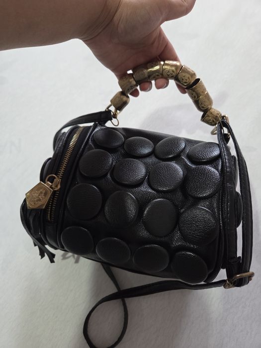 Черна дамска чанта