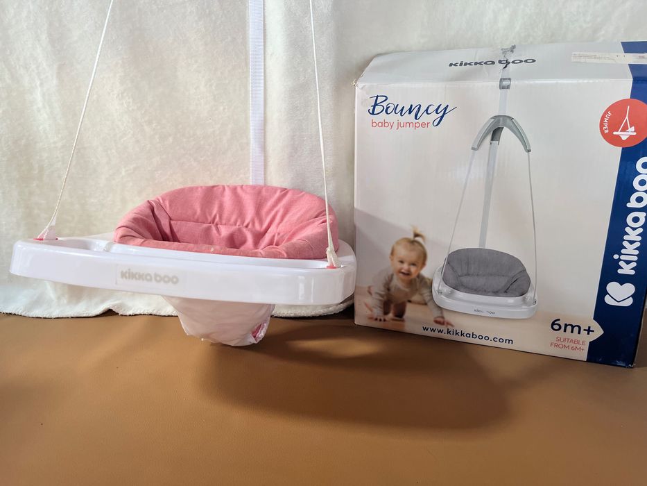 Детски играчки проходилка, люлка, бънджи и активна гимнастика.