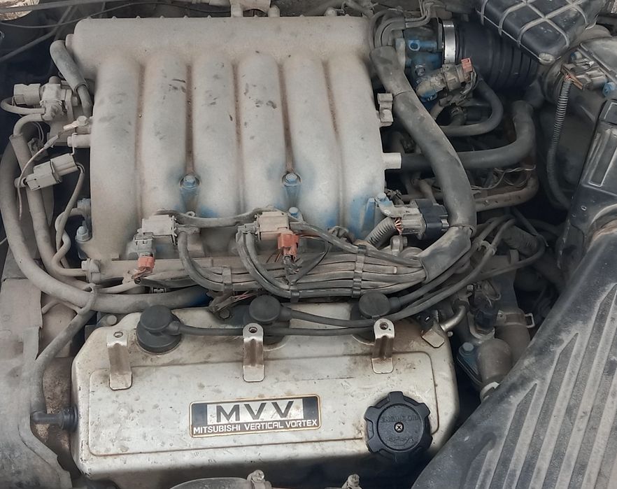 Продам запчасти Мицубиси диамант
