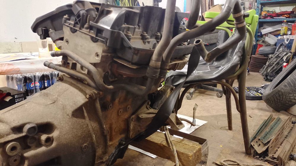 Двигател +скорости BMW E46