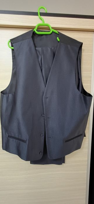 Costum barbatesc elegant