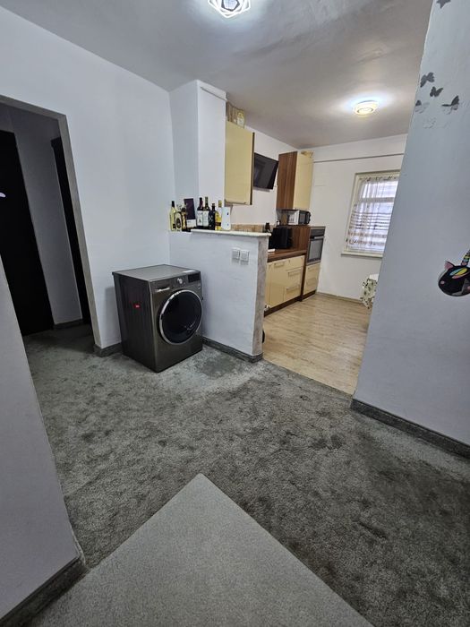 Apartament 2 camere zona Trocadero-Lăpușneanu sau Schimb cu o Casă
