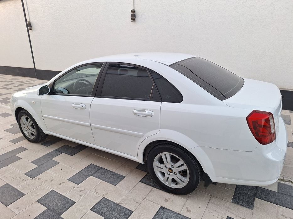 Срочно!!! Продаётся Lacetti 1.8