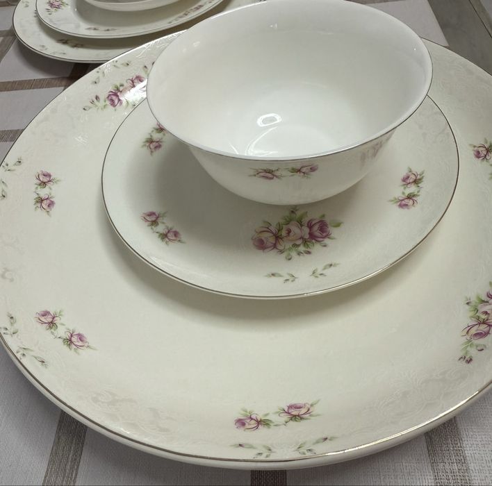 Продам посуду на 12 персон