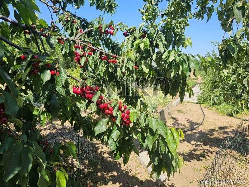 Къща с красива панорама сред природата