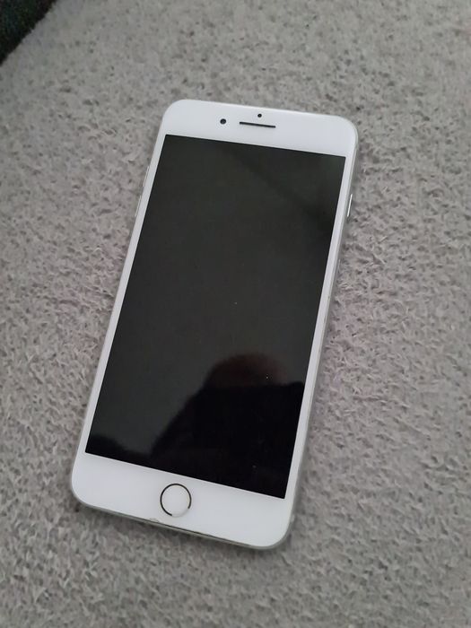 Iphone 8+  de 64 Gb