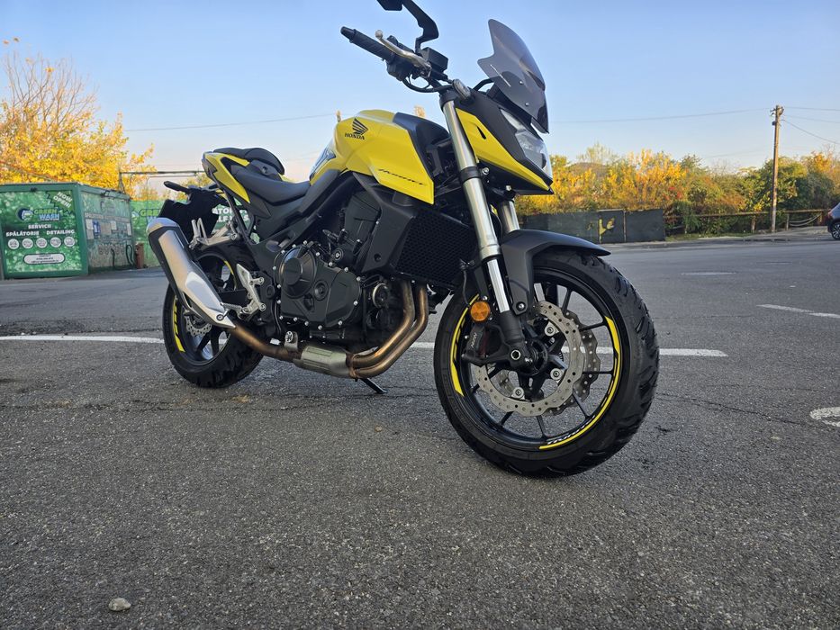 Honda Hornet CB750 2023