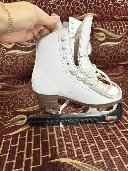 Продам коньки СРОЧНО