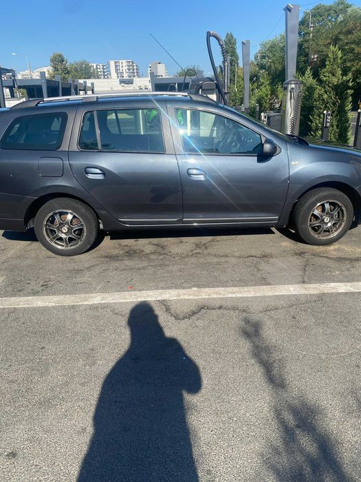 Vând Dacia Logan MCV