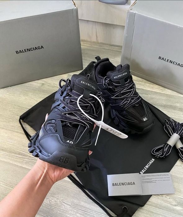 Balenciaga Track Black
