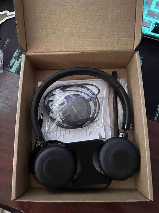 Casti Lenovo Pro Wired Stereo VoIP Headset
