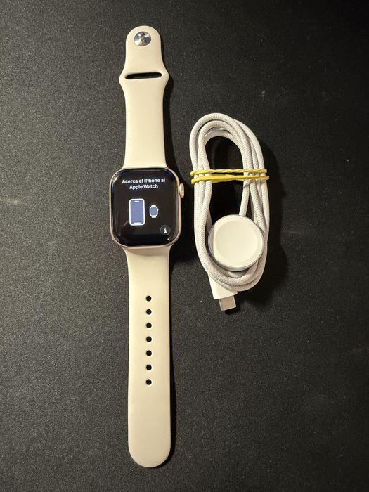 Apple Watch 11 GPS, Rose Gold 42mm, Light Blush Sport Band Garantie