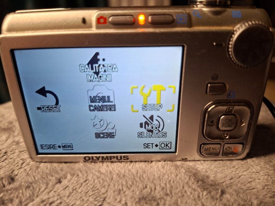 Aparat foto compact Olympus FE 230