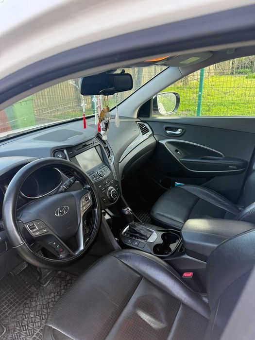 Se vinde Hyundai Santa-Fe