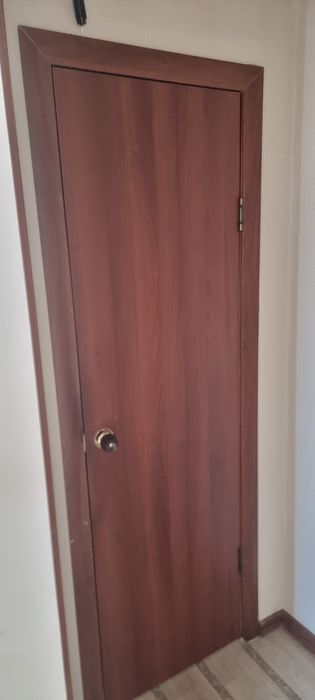 Продам бу двери 2шт