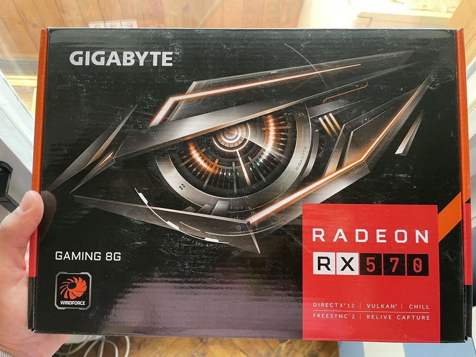 Видеокарта AMD Radeon 570 8GB - Почти нова