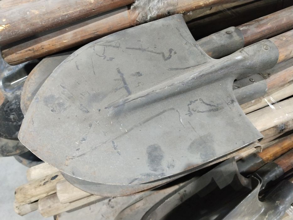 Лопаты, новые СССР.