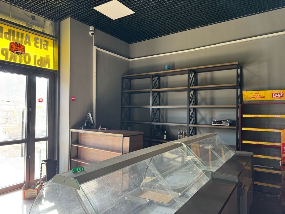 Холодилник в количестве 2 штук