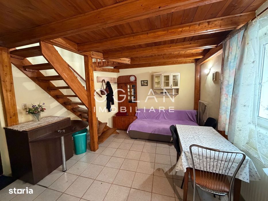 Garsonieră pe două niveluri, 40 mp, zona Stefan cel Mare
