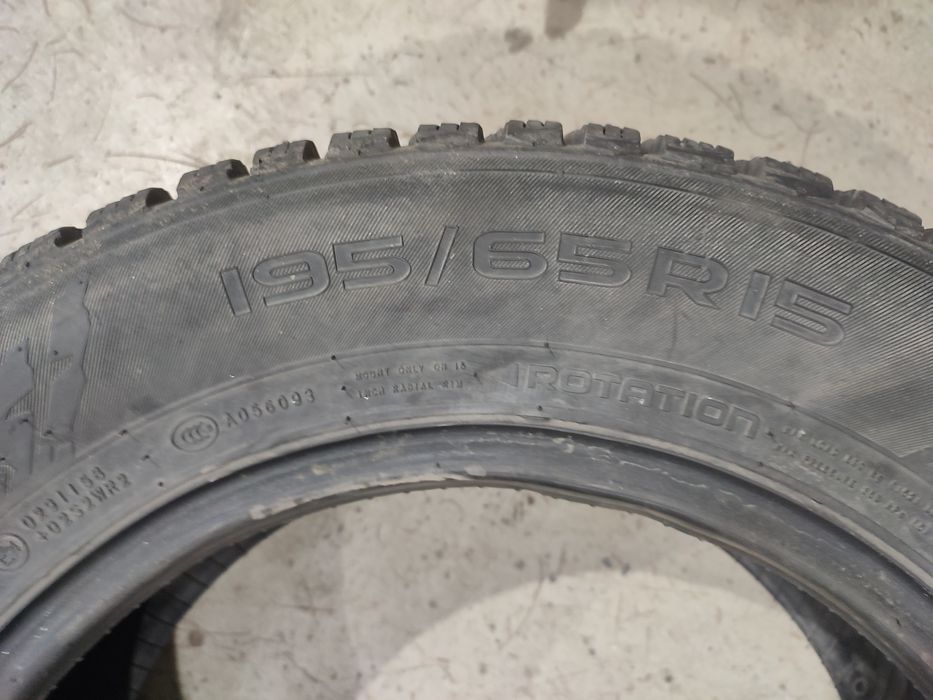Продам комплект резины 195/65/15