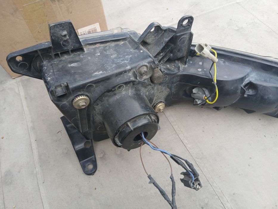 Фары передние Шевроле Круз