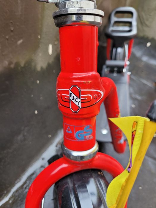 Bicicleta și trotineta copii