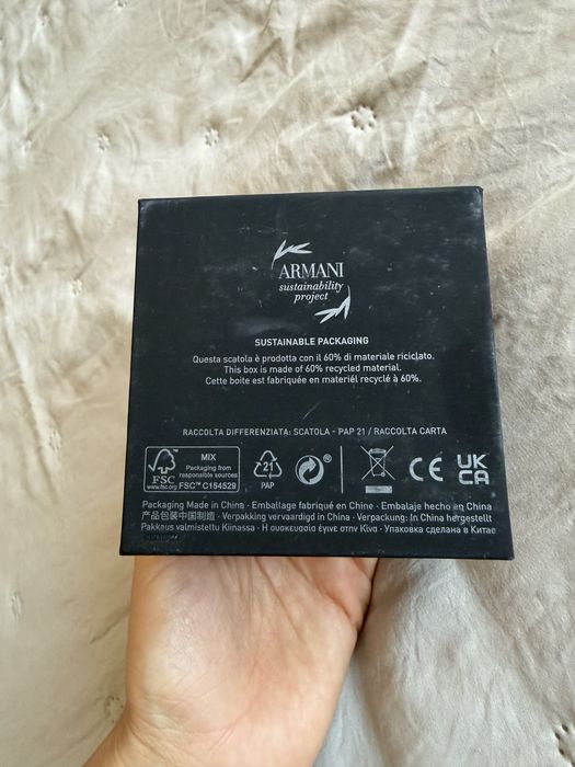 Златист часовник Armani