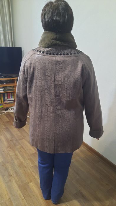 Куртка женская новая