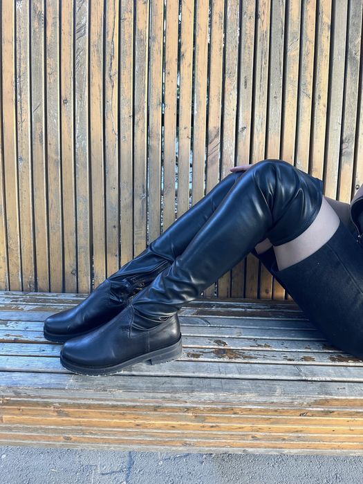 Продам ботфорты новые 42 размер