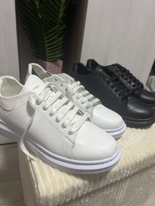 Pantof sport cascal alb si negru