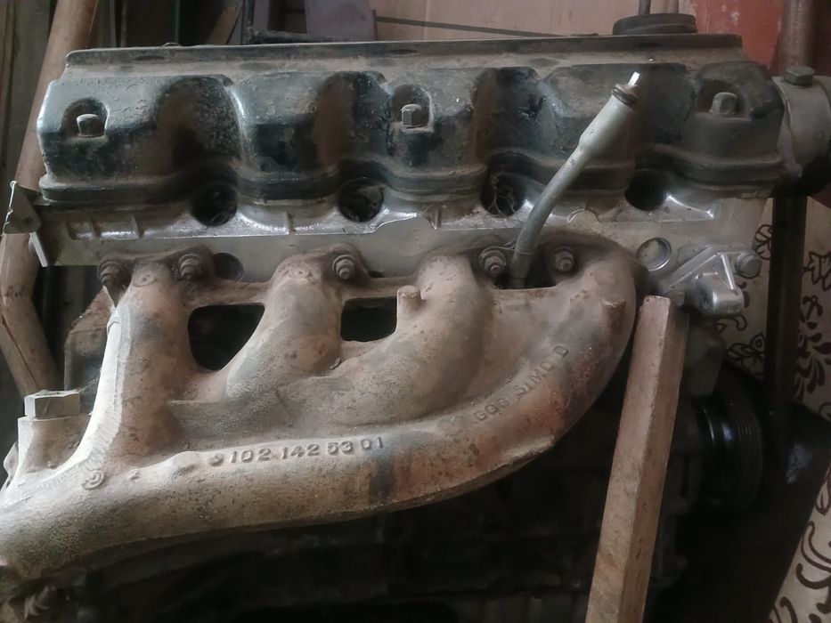 Мотор 124 обем 2,3 есть гарантия