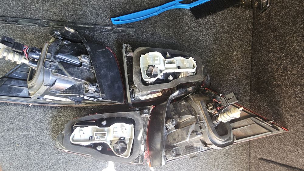 Ляв и Десен стопов(Вътрешен/Външем)за VW Golf7/Голф 7 седан