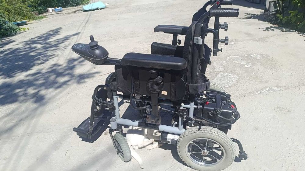 Инвалидная коляска электрическая