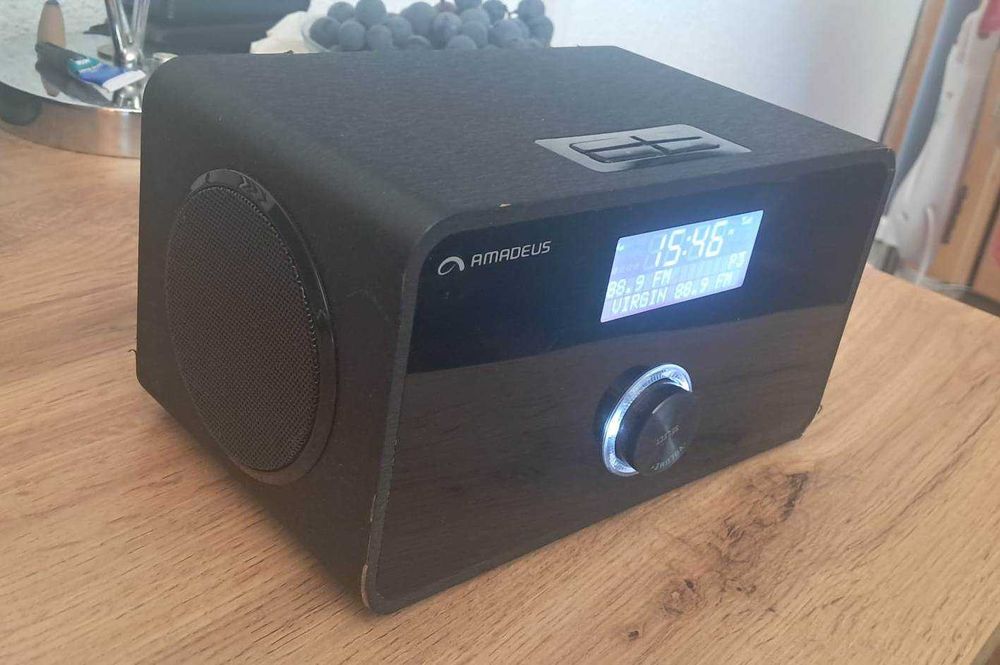 Radio AMADEUS/FM/DAB +/ Bluetooth