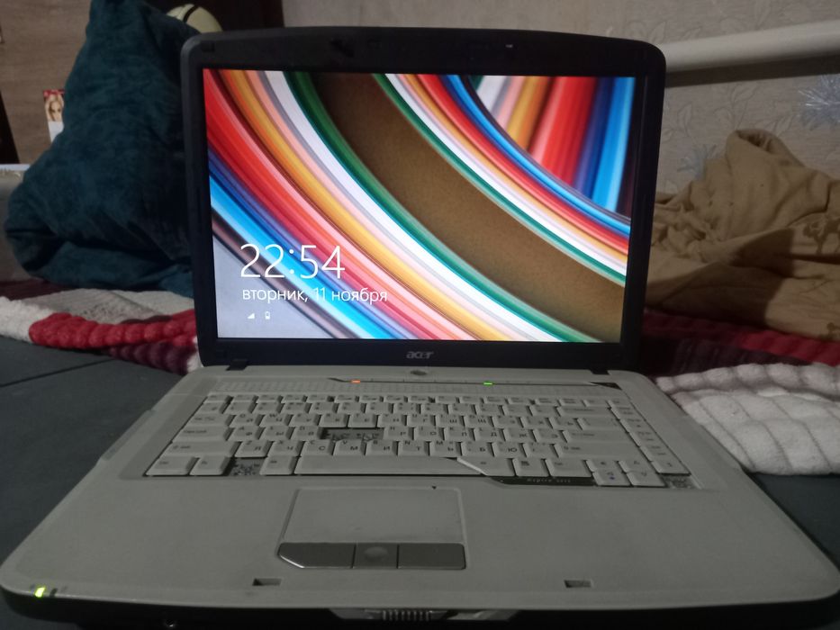 Продам ноутбук в отличном состоянии