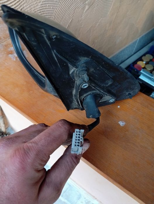 Ляво огледало Нисан Алмера  2004 г.