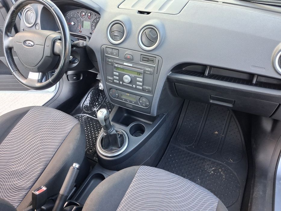 Ford Fusion 16 Benzină  114000 Km