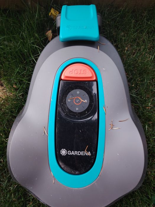 Robot de tuns iarba Gardena Silento Minimo