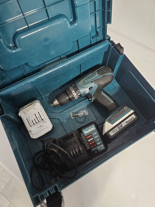 Makita Trusă completă Autofiletanta+ 2 acumulatori+ stație + cutie