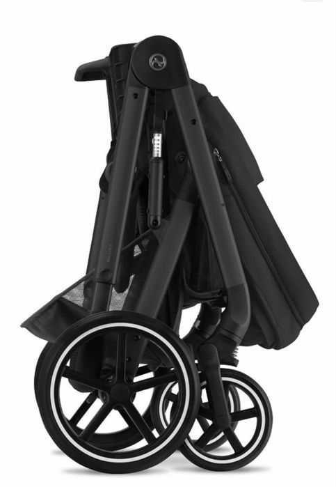 Продам косяску  Cybex 3 в 1
