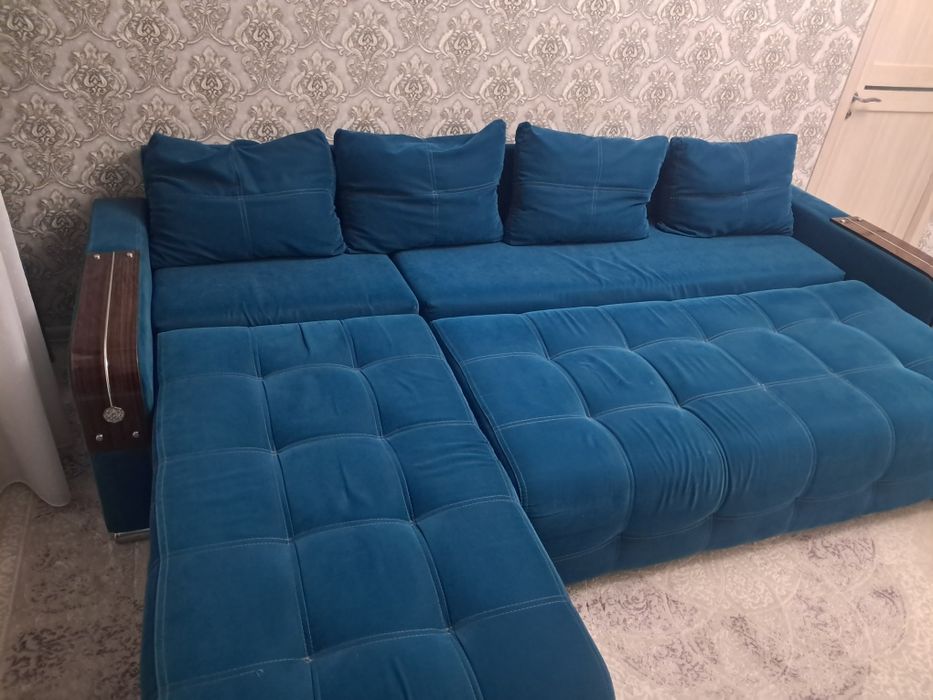 Березовый диван.