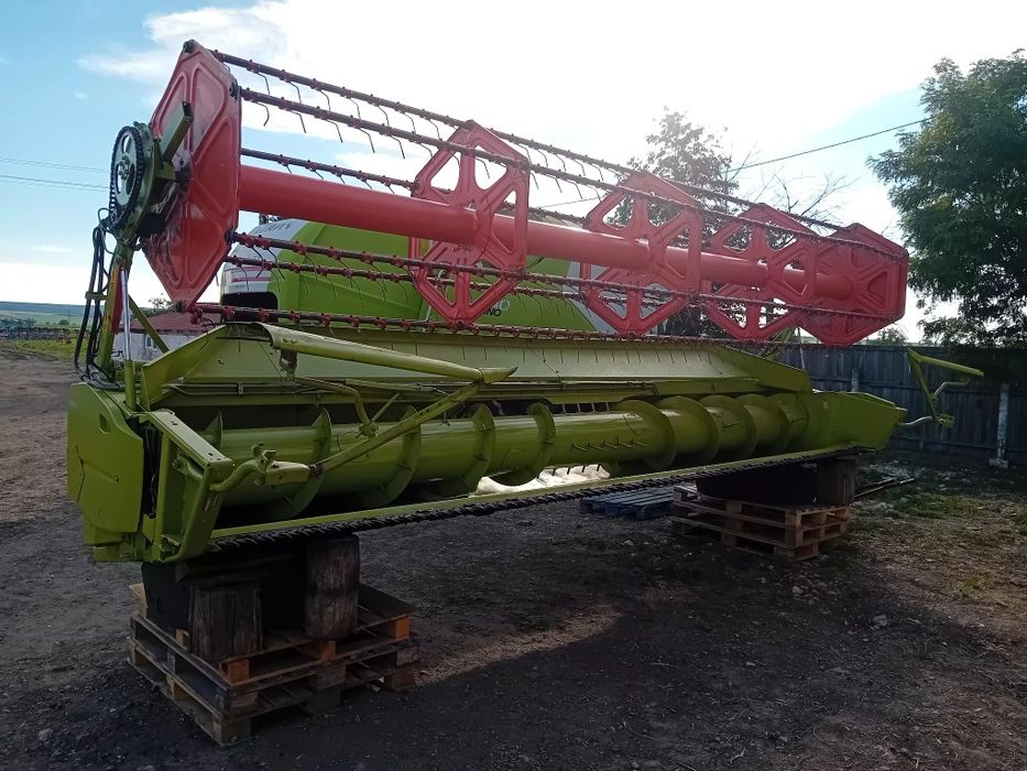 Combină Claas Tucano