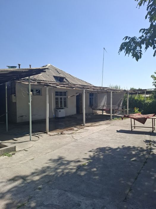 Участок с домом.