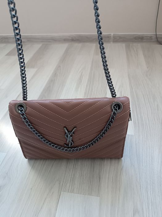 Дамска чанта през рамо