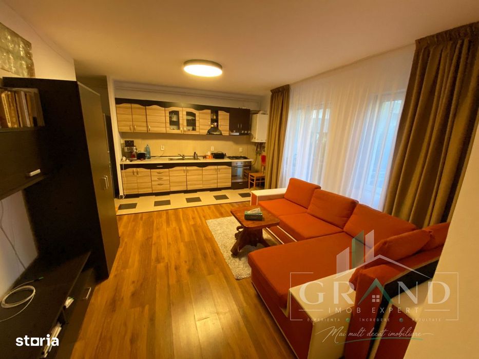 Apartament 3 camere de vanzare , Sesul de Sus, Floresti.