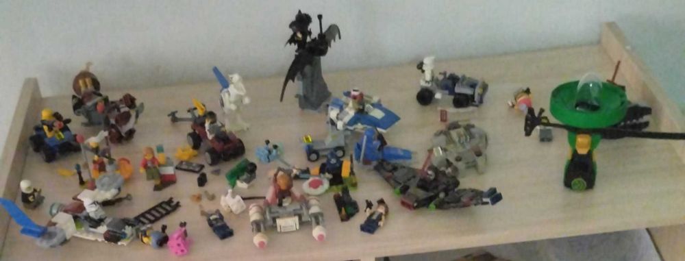Jucarii, lego, trenuri si masini
