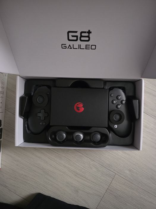 Gamesir G8+ мобильный контроллер