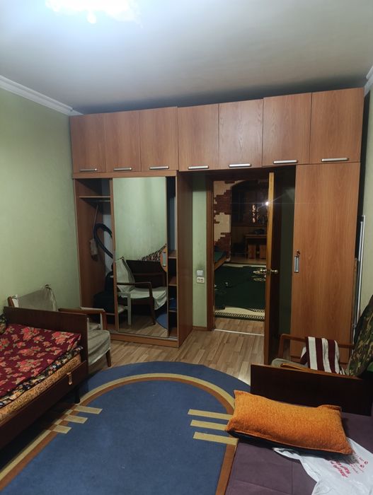 Сдаётся 2х ком 4 этаж 4 дом Чилонзор 18 квартал