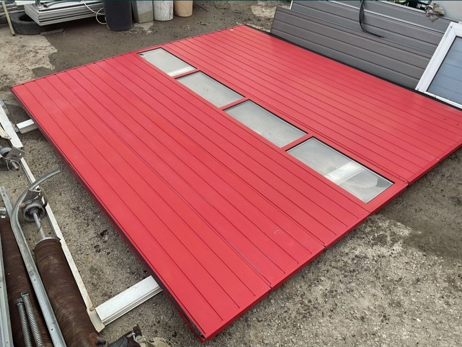 Vând hală metalica 25x10x4