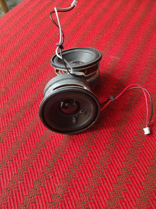 Difuzoare pentru boxe dinamice, redau foarte puternic semnalul